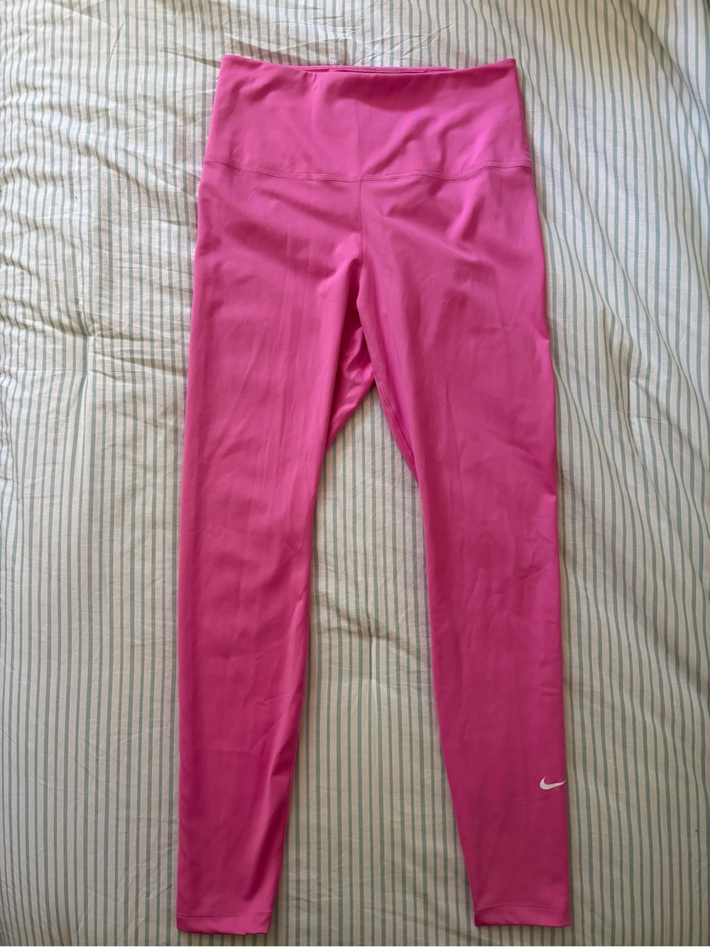 Nike Dri-FIT Pink High Rise Leggings Women’s Medium Athletic Workout Yoga